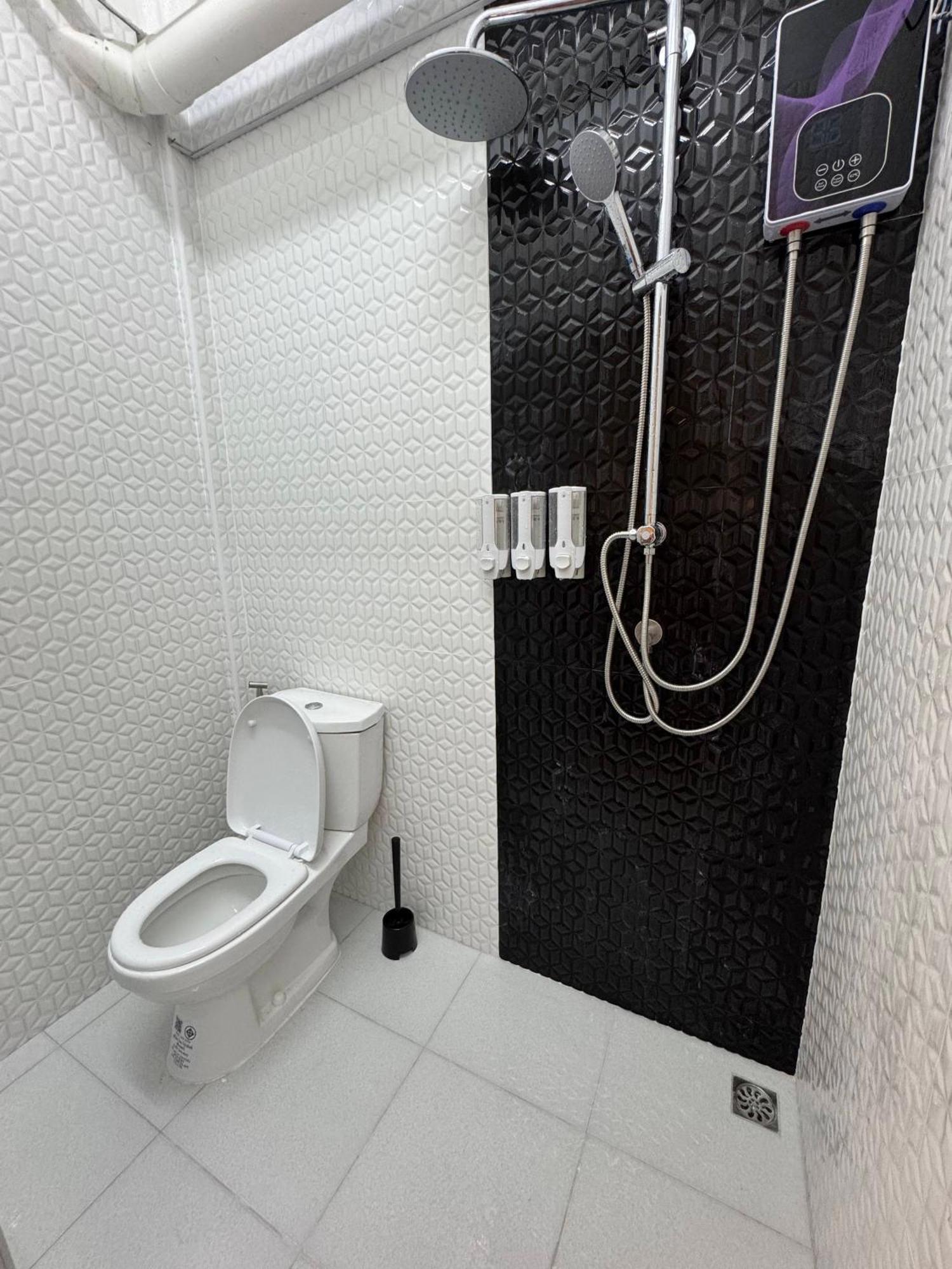 Twenty Two Place Hostel - Sukhumvit 22 Bangkok Buitenkant foto