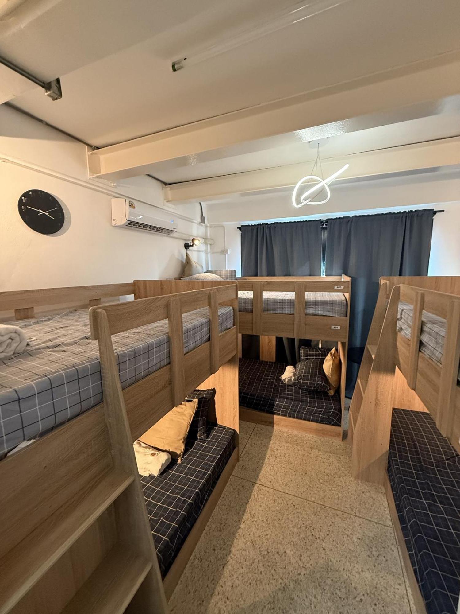 Twenty Two Place Hostel - Sukhumvit 22 Bangkok Buitenkant foto